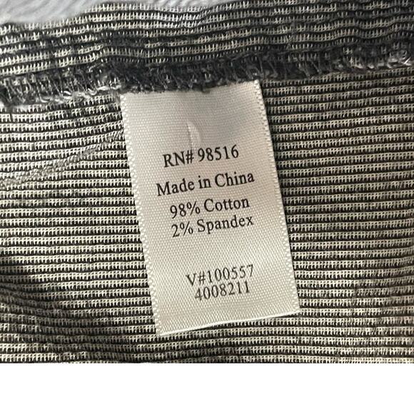COLDWATER CREEK Natural Fit Capris Size 10 Striped Gray Minimalist Lightweight - Picture 6 of 8